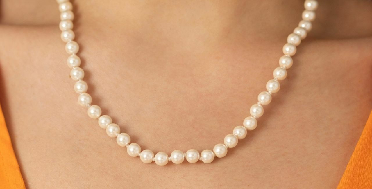 Classic Pearl Necklace